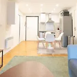 Appartement Cœur 16eme, Standing Et Calme