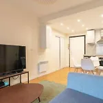 Appartement Cœur 16eme, Standing Et Calme