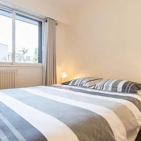 Coeur 16eme, Standing Et Calme Appartement Parijs